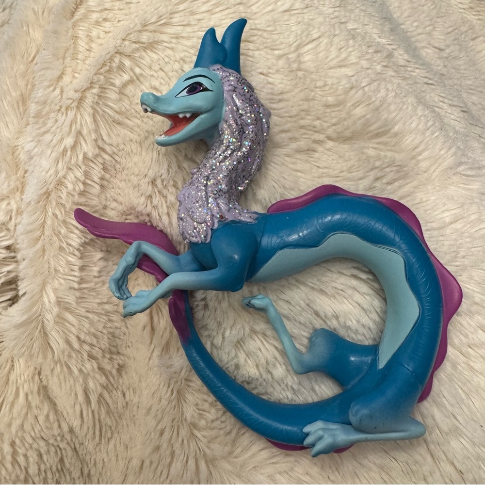 Disney Raya the Last Dragon PVC‎ Toy Glittery Hair Cake Topper 4.5”